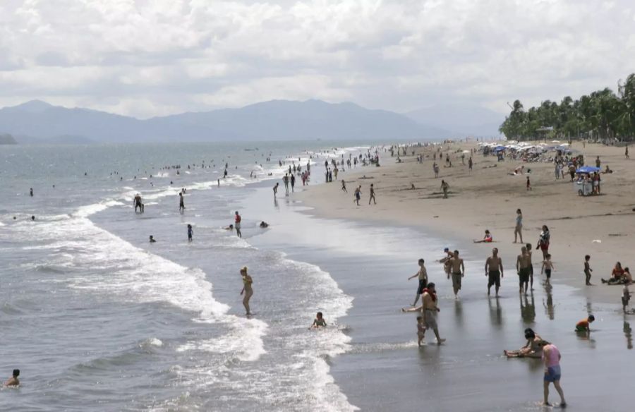 Strandferien in Costa Rica sind nun mit der Impfung wieder möglich. Wer sich nicht impfen lassen will, muss eine Reiseversicherung abschliessen.