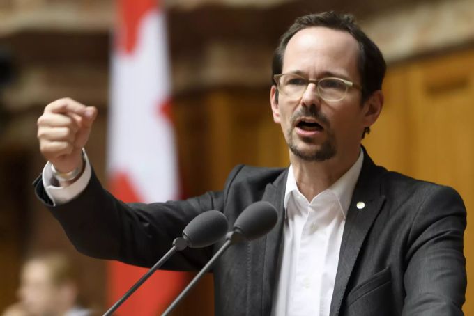 Grünen-Präsident Balthasar Glättli spricht am ersten Tag der 51. Legislatur der Eidgenössichen Räte am 2. Dezember im Nationalrat. Balthasar Glättli