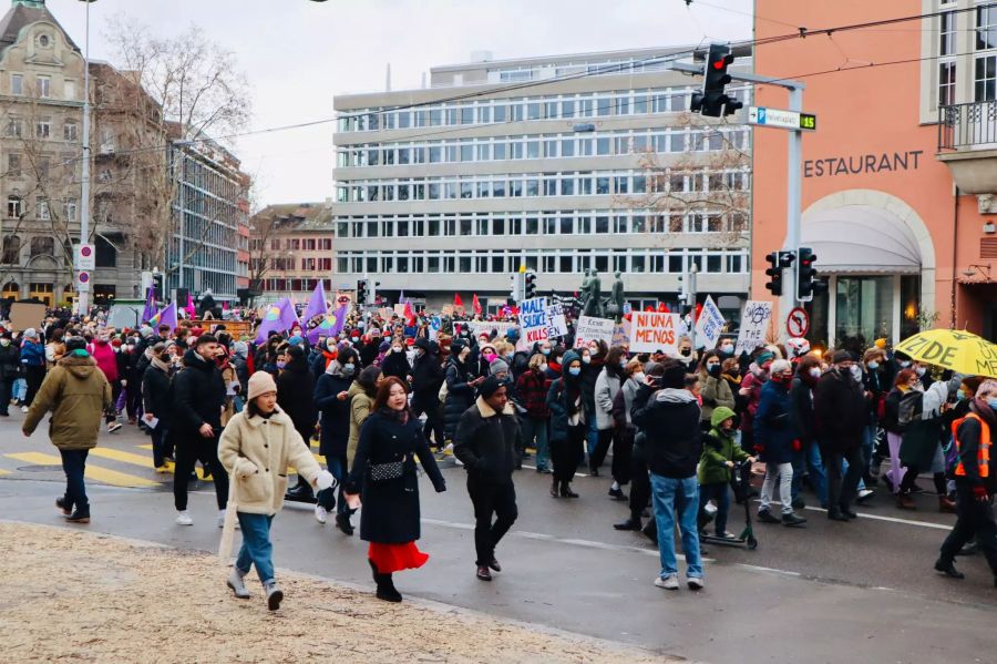 Nach 16 Uhr löste sich die Demonstration langsam auf.