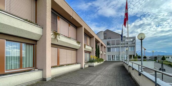 Das Gemeindehaus in Gisikon. Das Gemeindehaus in Gisikon.