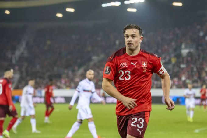 Die Schweiz, angeführt von Xherdan Shaqiri, qualifiziert sich direkt für die WM in Katar. Schweiz