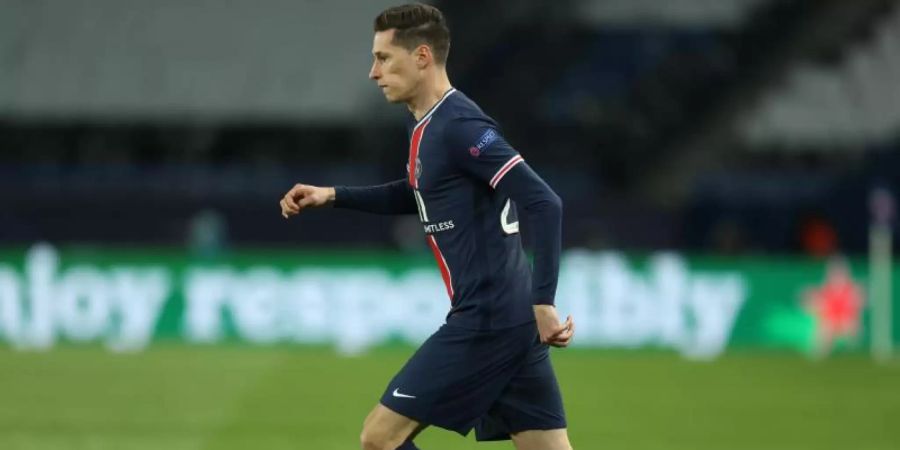 Wird von seinem Club Paris Saint-Germain zur Behandlung nach Katar geschickt: Julian Draxler. Foto: Sebastien Muylaert/dpa