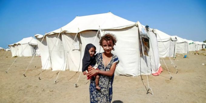 Flüchtlingsmädchen in einem Vertriebenenlager im Jemen jemen