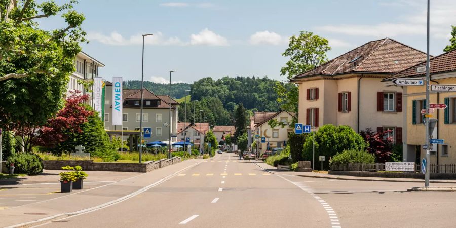 Die Kurhausstrasse in Fischingen.