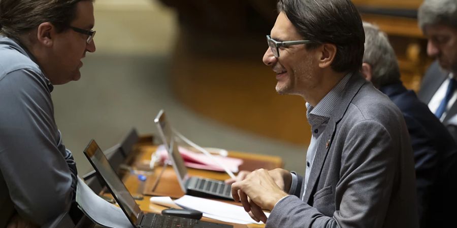 Der grüne Freiburger Nationalrat Gerhard Andrey (rechts) will in den Ständerat. (Archivbild)