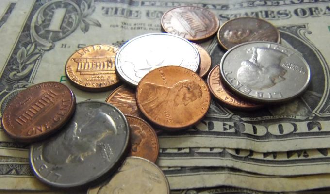 43 Cents fehlen – dies könnten dem Mann sieben Jahre Knast einbringen. Cents Dollar