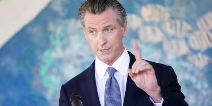 Umfragen sagen für Gavin Newsom eine ausreichende Mehrheit voraus. Foto: Santiago Mejia/Pool San Francisco Chronicle/dpa Umfragen sagen für Gavin Newsom eine ausreichende Mehrheit voraus. Foto: Santiago Mejia/Pool San Francisco Chronicle/dpa