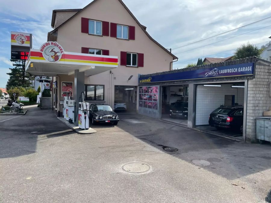 Laubfrosch Garage Bättwil