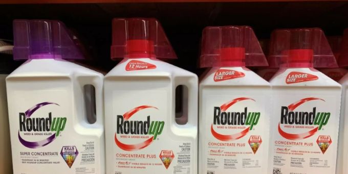 Das umstrittene Produkt Roundup von Bayer AG. (Archivbild) bayer ag