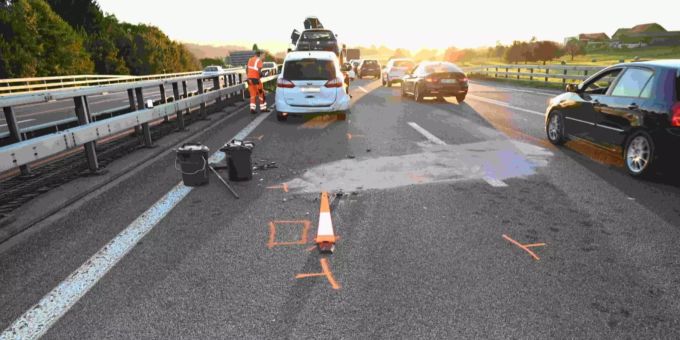 Unfall zwischen zwei Autos in Gossau.