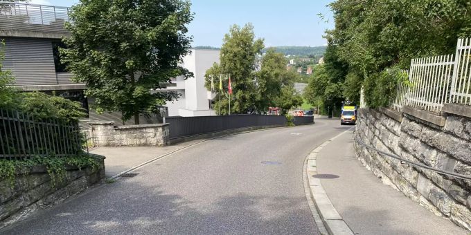 Am Unfallvelo entstand leichter Sachschaden. Unfall