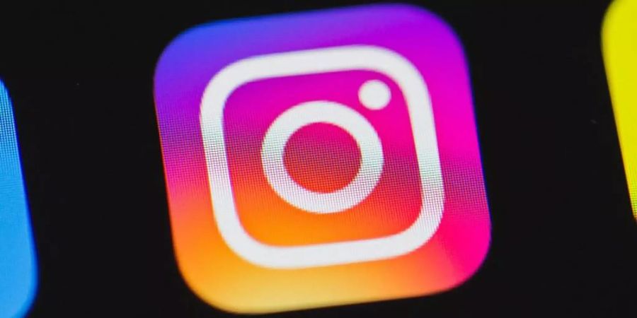 Das Icon von Instagram auf einem Apple iPhone 6. Foto: Rolf Vennenbernd/dpa