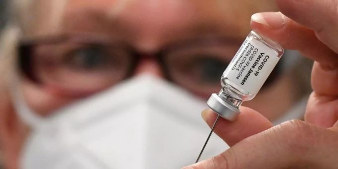 Vorbereitung zu Corona-Impfung in «Impfzug» in Berlin Coronavirus