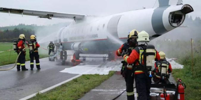 Blaulicht-Übung Flughafen Belp