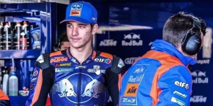 Der 20-jährige Tech3-Pilot Iker Lecuona hat sich vor seinem MotoGP-Debüt am rechten Arm operieren lassen. iker lecuona