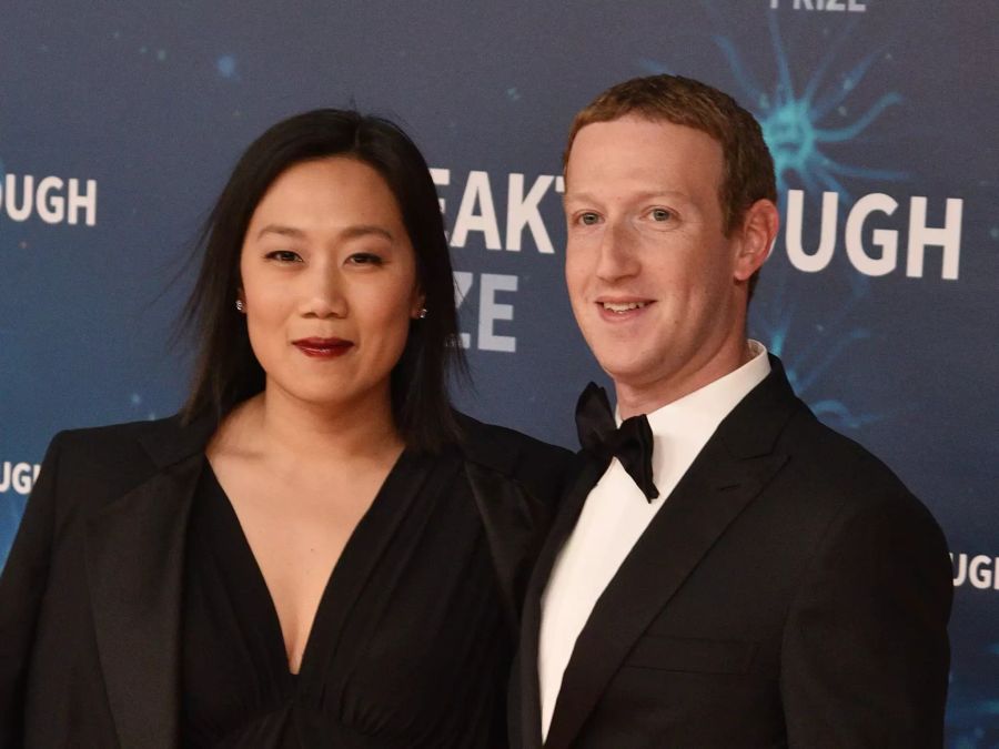 Mark Zuckerberg und seine Frau, Kinderärztin Priscilla Chan, an einem Event im November 2019.