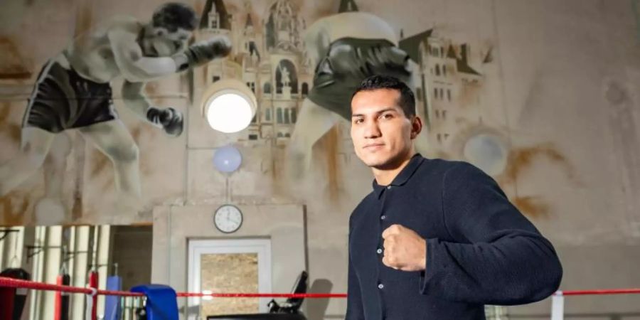 Jack Culcay, ehemaliger WBA-Weltmeister im Halbmittelgewicht, steigt in Berlin in den Ring. Foto: Axel Heimken/dpa