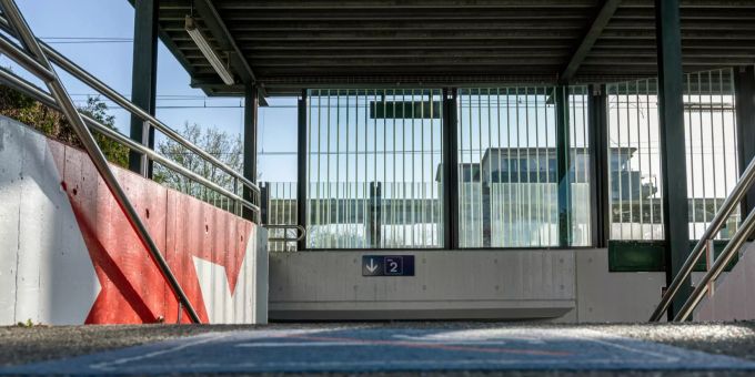 Unterführung zum Gleis 2 im Bahnhof Rubigen. Unterführung zum Gleis 2 im Bahnhof Rubigen.