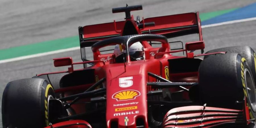 Schied im zweiten Spielberg-Rennen früh aus: Ferrari-Pilot Sebastian Vettel. Foto: Darko Bandic/AP Pool/dpa