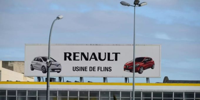 Stopp der Autoproduktion geplant: Renault-Werk Flins nahe Paris Stopp der Autoproduktion geplant: Renault-Werk Flins nahe Paris