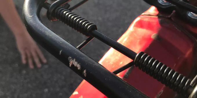 Tennwil AG - Von Auto überholt und gestürzt – Zeugenaufruf