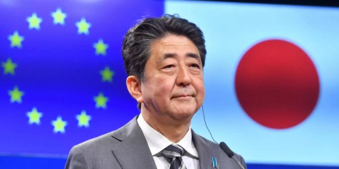 Regierungschef Abe beim Gipfel 2019 in Brüssel Regierungschef Abe beim Gipfel 2019 in Brüssel