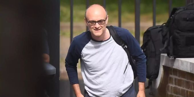 Dominic Cummings trifft in der Downing Street ein. Dominic Cummings