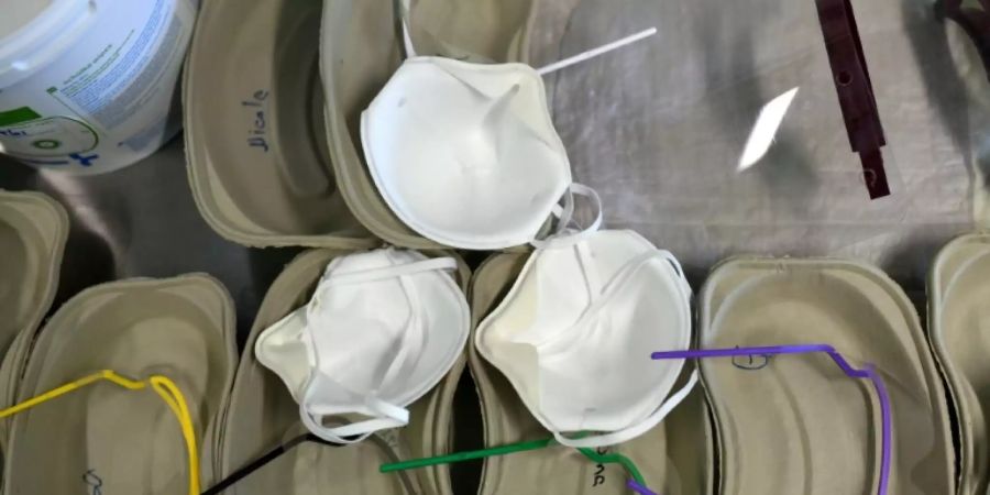Medizinische Schutzmasken in einem Krankenhaus in Aachen