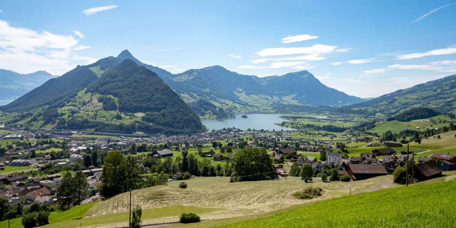 Aussicht auf den Lauerzersee im Kanton Schwyz.