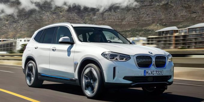 Der BMW iX3 fällt besonders dadurch auf, dass er nicht auffällt 2020 BMW iX3