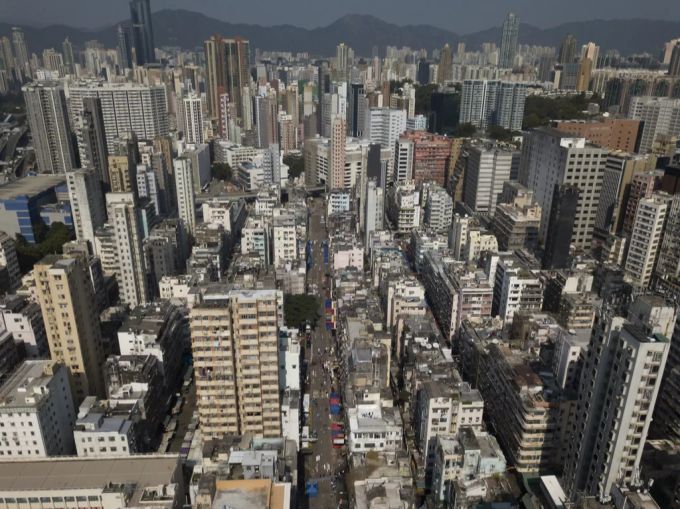 Das Jordan-Viertel in Hongkong ist dicht besiedelt und wurde durchgetestet. jordan district hongkong