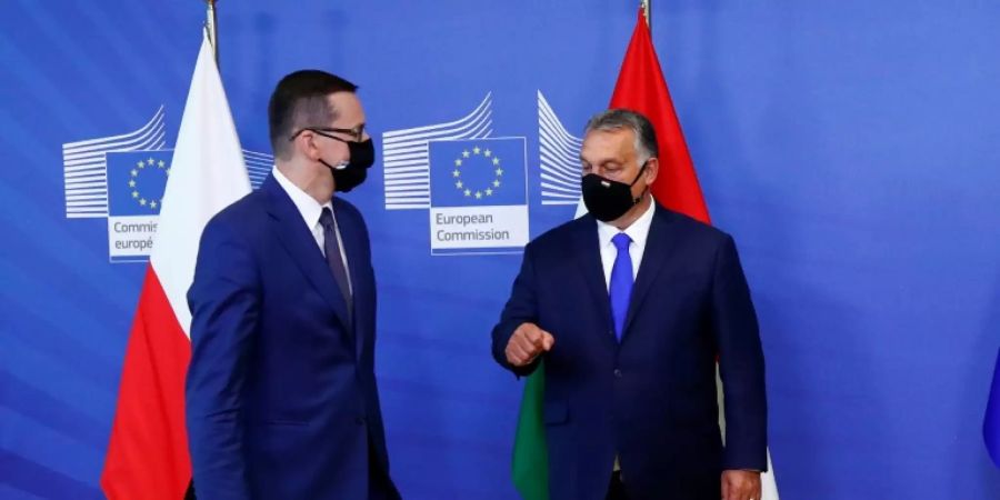 Morawiecki und Orban (rechts) in Brüssel Ende September