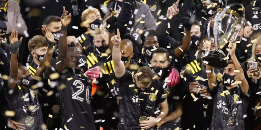 Columbus Crew gewann zum zweiten Mal nach 2008 die Fussball-Meisterschaft in der nordamerikanischen Profi-Liga. Foto: Jay Laprete/AP/dpa