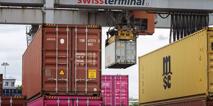 UBS-Ökonomen erwarten für die Schweiz ein schwaches Wachstum und eine steigende Arbeitslosenquote, mit Besserung frühestens ab 2026. (Symbolbild) Wirtschaft