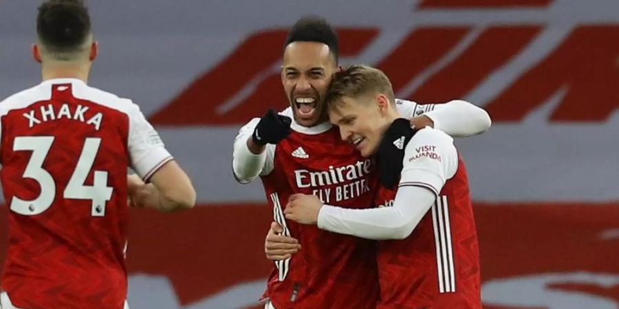 Treffsicher: Pierre-Emerick Aubameyang (M) steuerte drei Tore zum Arsenal-Sieg gegen Leeds United bei. Foto: David Klein/CSM via ZUMA Wire/dpa