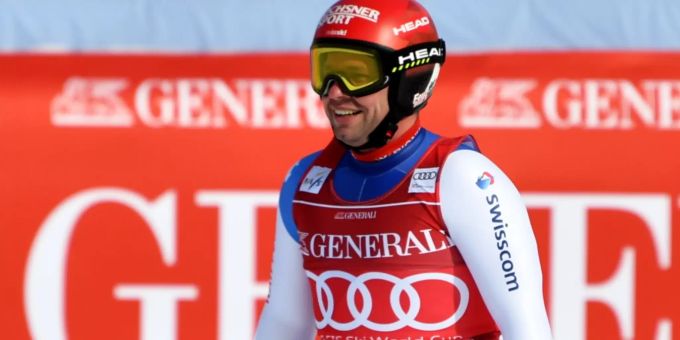 Beat Feuz lächelt zufrieden im Ziel nach der Abfahrt in Garmisch. Beat Feuz
