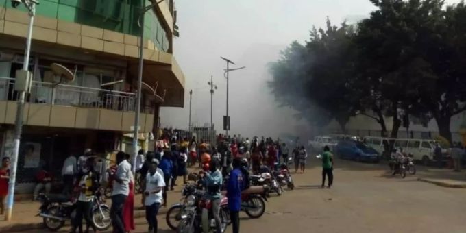 In Kampala kam es zu zwei Explosionen. Ugana Explosion