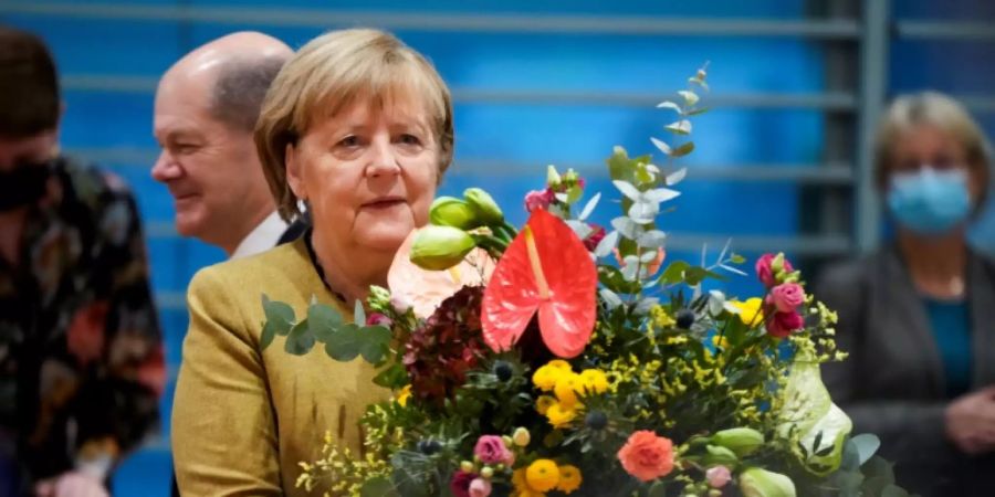 Merkel bei voraussichtlich letzter Kabinettssitzung