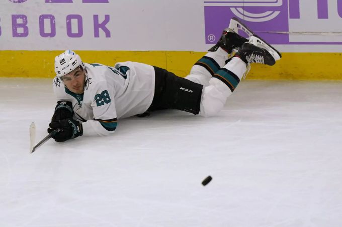 Am Samstag erleidet der so formstarke Timo Meier eine Bruchlandung. Timo Meier