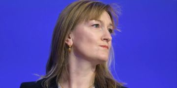Virus Outbreak Britain Politics