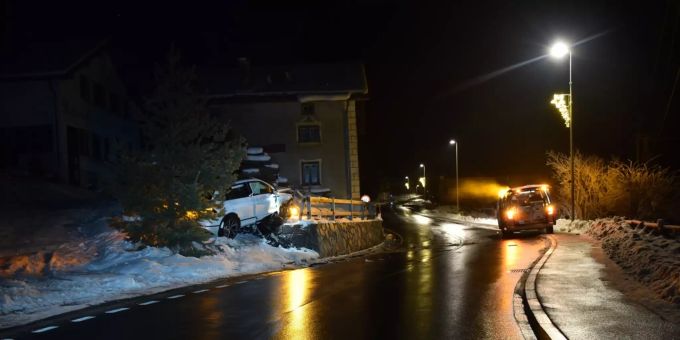 Der Mann wurde beim Unfall verletzt. Surava