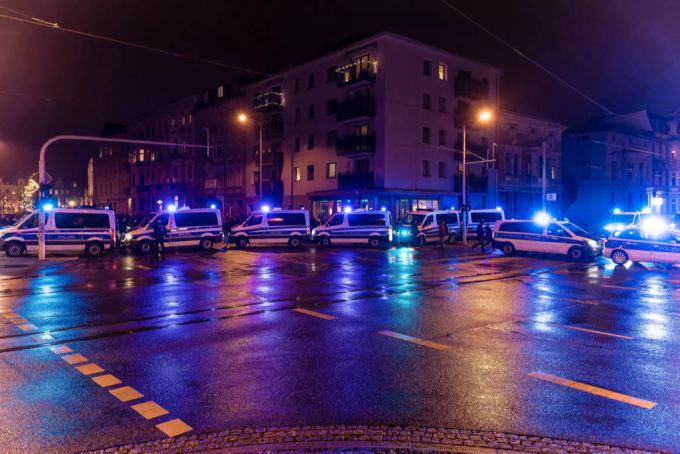 Riesieges Polizeiaufgebot in Cottbus. Coronavirus
