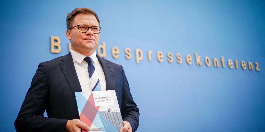 Der Ostbeauftragte der Bundesregierung, Carsten Schneider.
