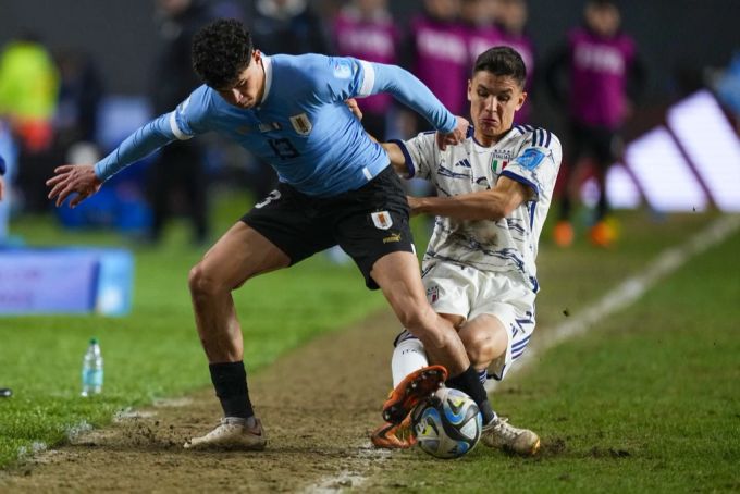 An Italiens Finalniederlage an der U20-WM gegen Uruguay kann auch Mattia Zanotti (rechts) nichts ändern. U20