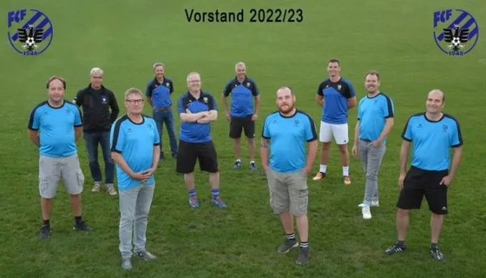 Der Vereinsvorstand des FC Frutigen hat alle Hände voll zu tun. FC Frutigen YB