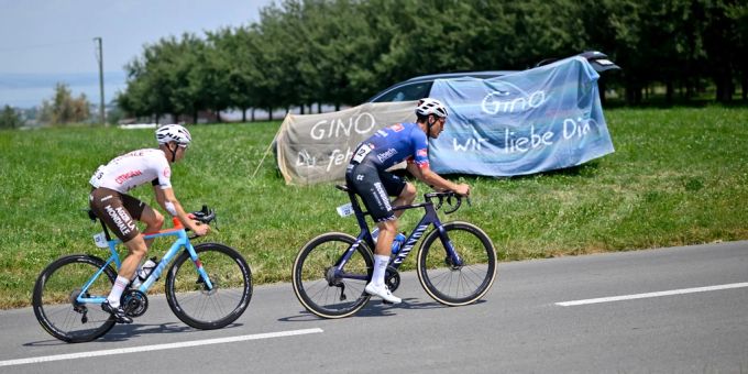 Am Samstag findet die Tour de Suisse 2023 ihre Fortsetzung. Die Gedanken bleiben beim verunglückten Gino Mäder. Gino Mäder tour de Suisse