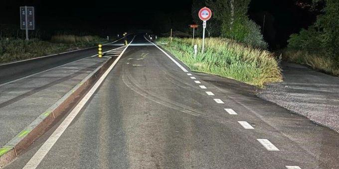 Ein 43-jähriger Motorradfahrer ist am Samstag im Unterwallis tödlich verunfallt. Ein 43-jähriger Motorradfahrer ist am Samstag im Unterwallis tödlich verunfallt.