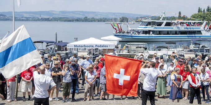 In Zug steht bis am Sonntag das Brauchtum im Zentrum. jodlerfest zug