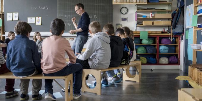 Fürs neue Schuljahr - Den Kantonen fehlen noch immer Hunderte Lehrer