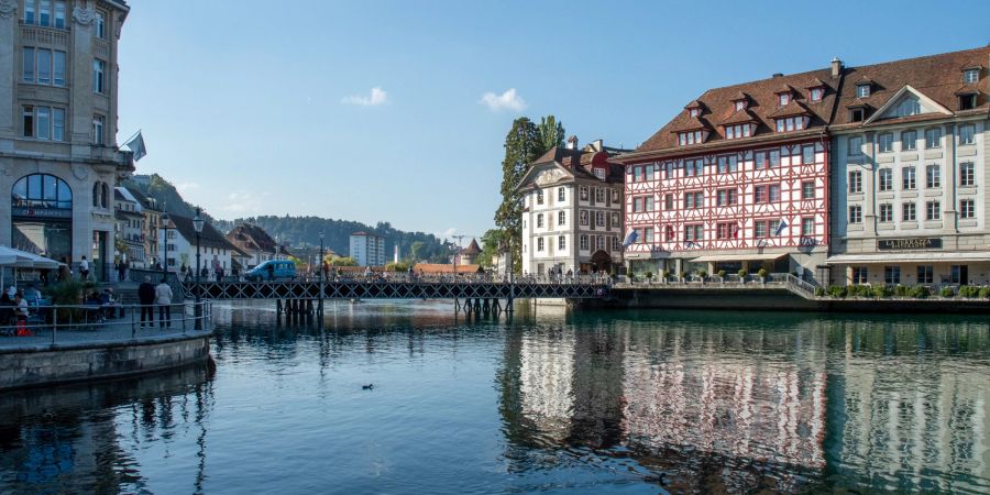 Ausblick Altstadt Reussbrücke Luzern